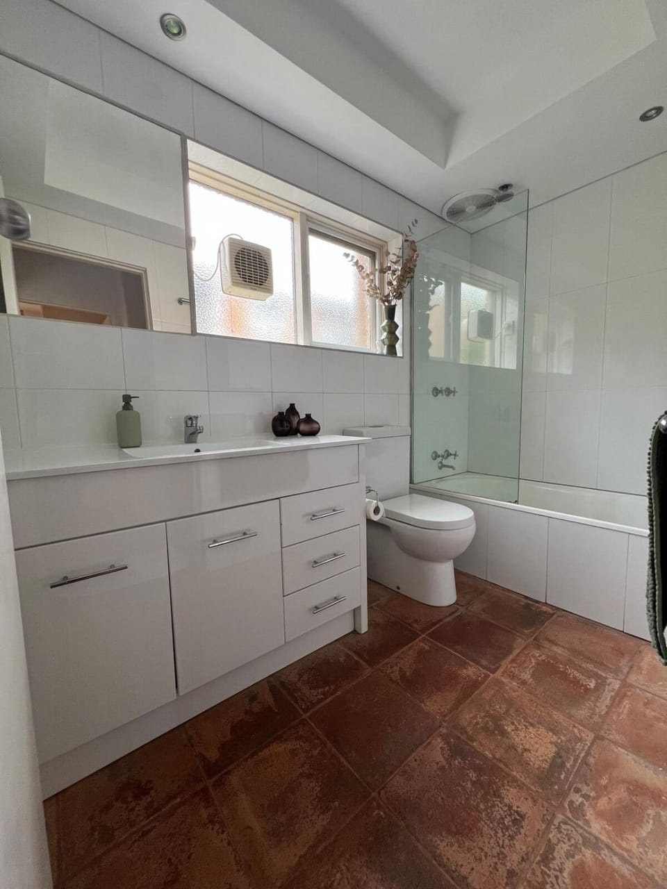 Shower, Toilet, Bathroom, Bath