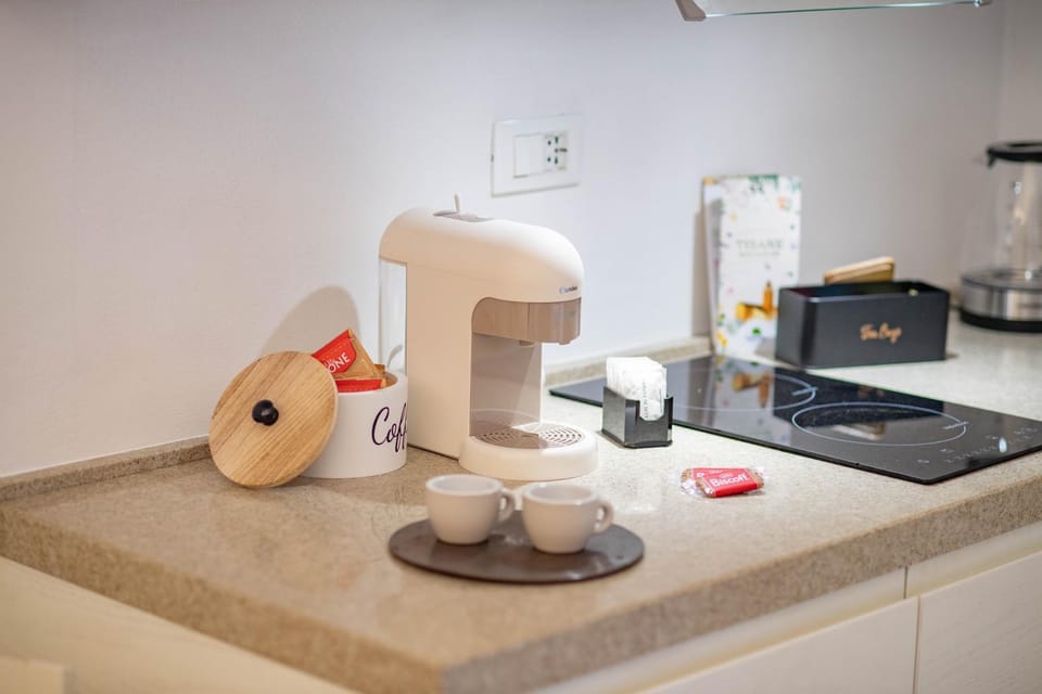 Coffee/tea facilities, Kitchen or kitchenette, minibar