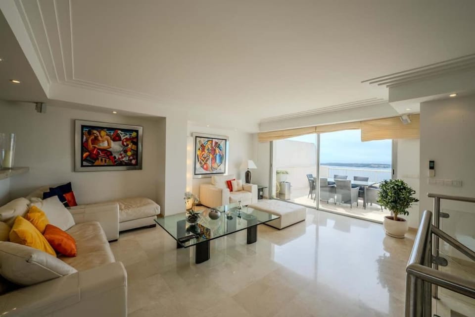Duplex Luxueux avec vue mer Apartment in Cannes