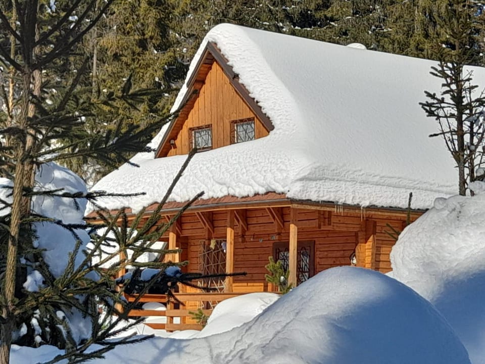 Property building, Winter