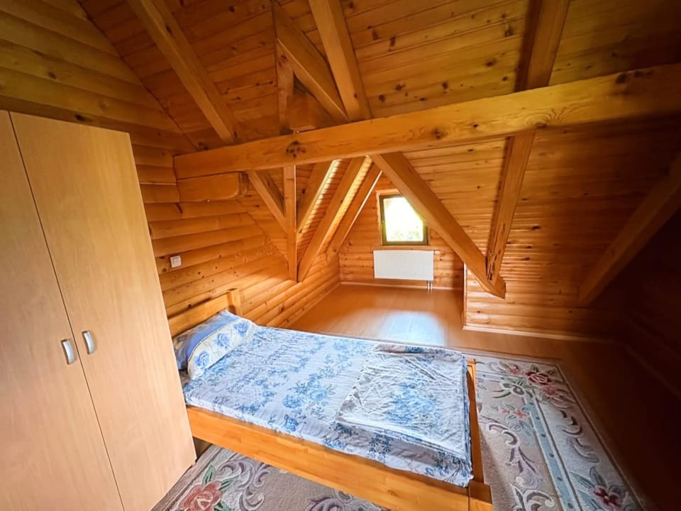Vikendica sa bazenom Cazin Pecigrad House in Federation of Bosnia and Herzegovina