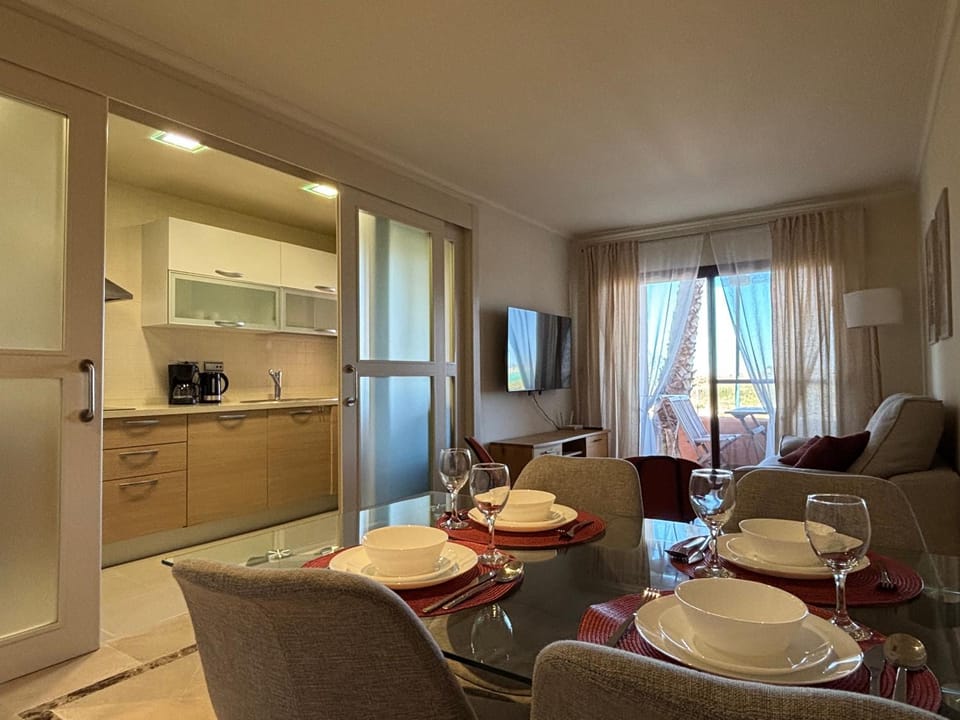 Living room, Dining area