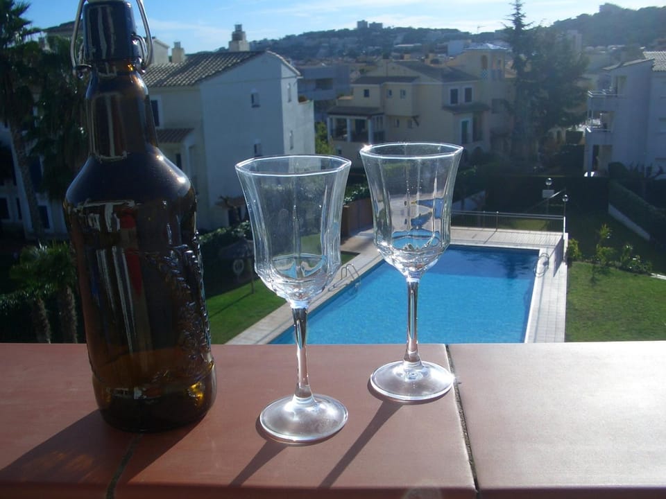 Balcony/Terrace, On site, Pool view