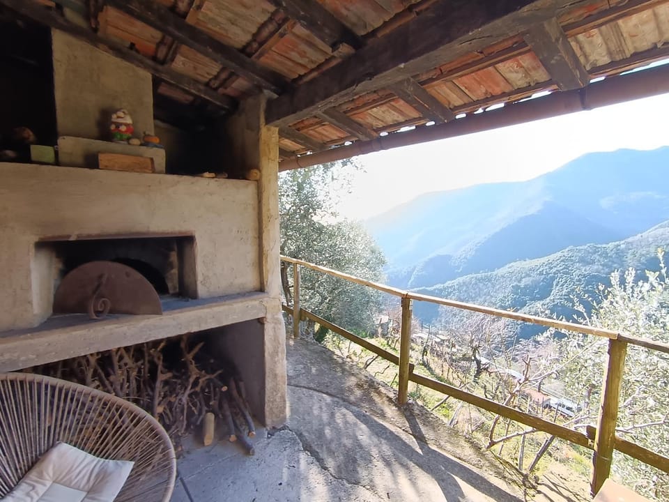 Natural landscape, Balcony/Terrace, Dining area, Mountain view