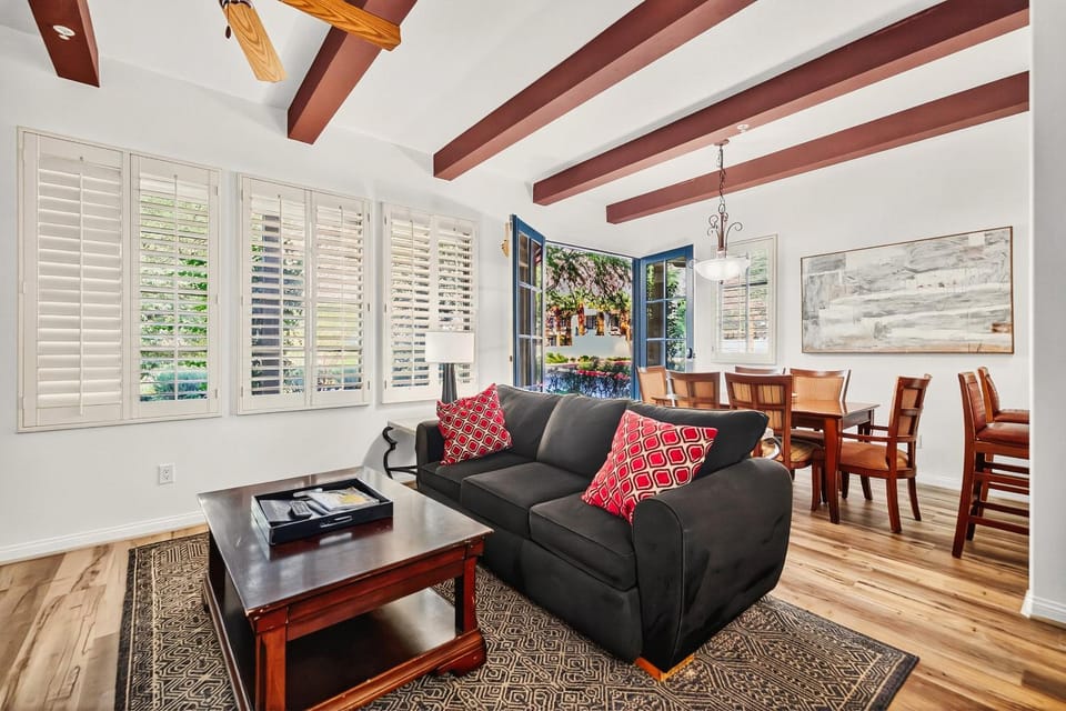 LV223 Pet Friendly 2BD Lock-Off with Private Patio Apartment in Indian Wells
