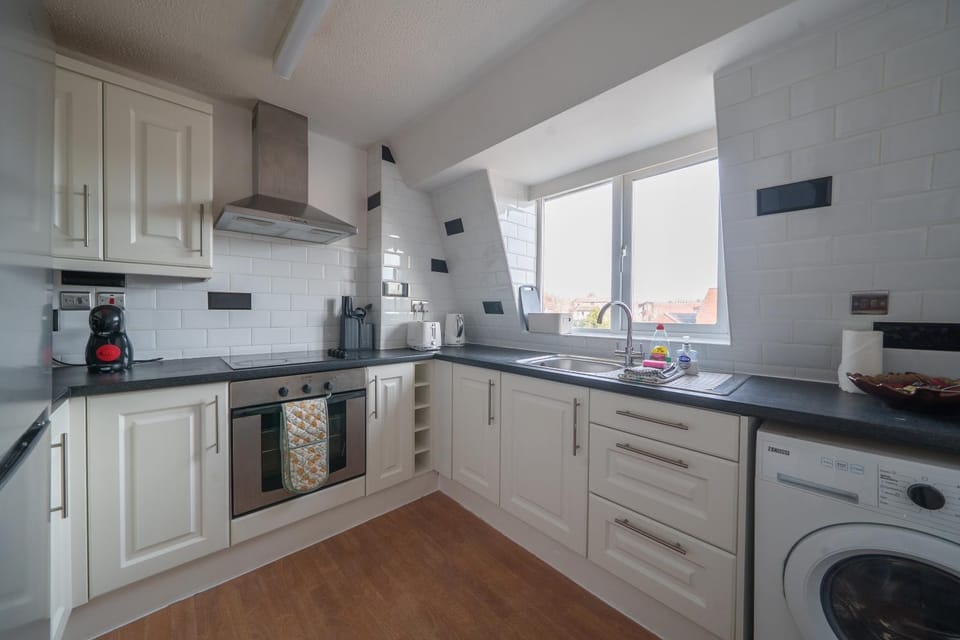Coffee/tea facilities, Kitchen or kitchenette, toaster, washing machine