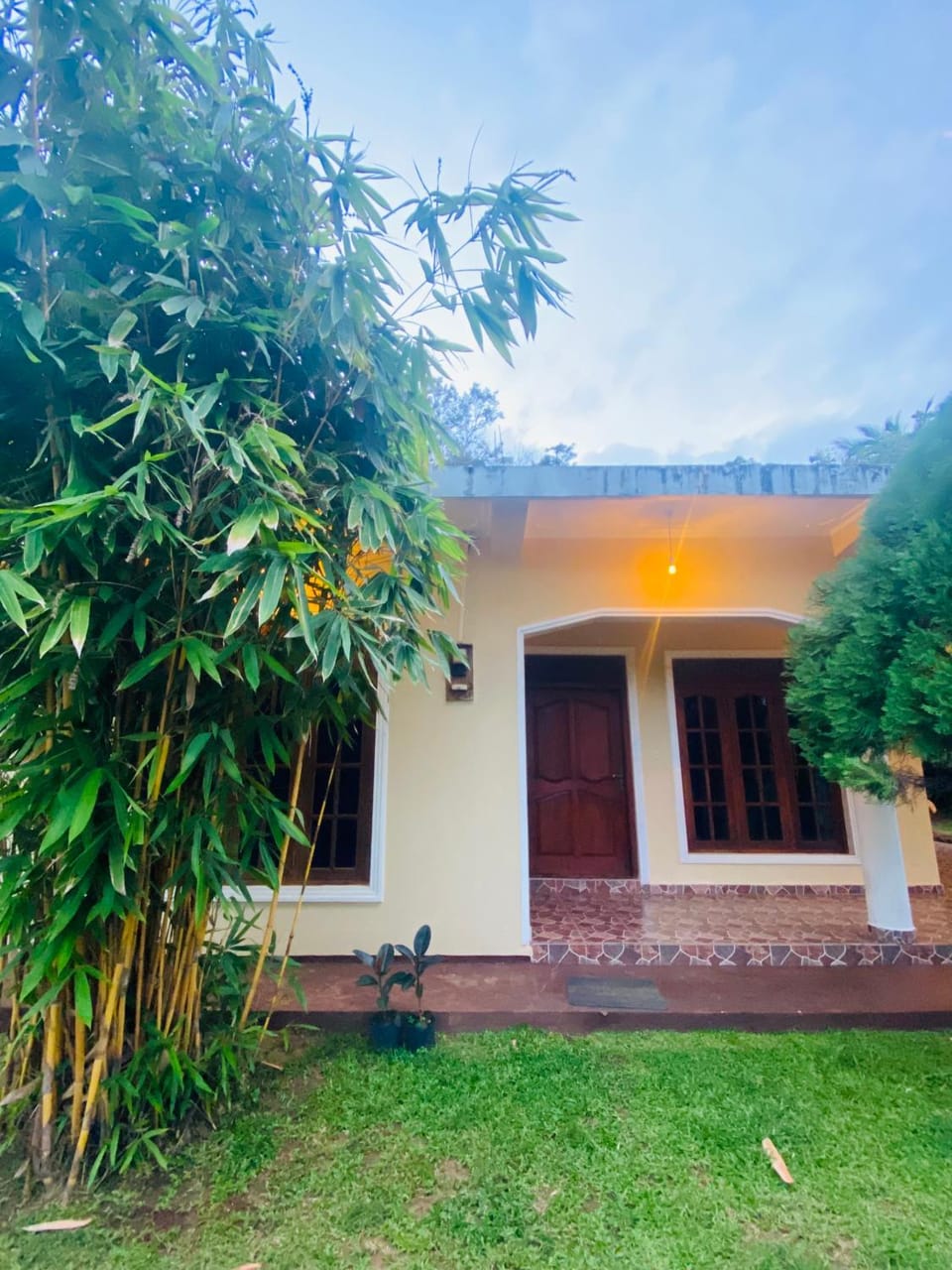 DropHaus House in Central Province