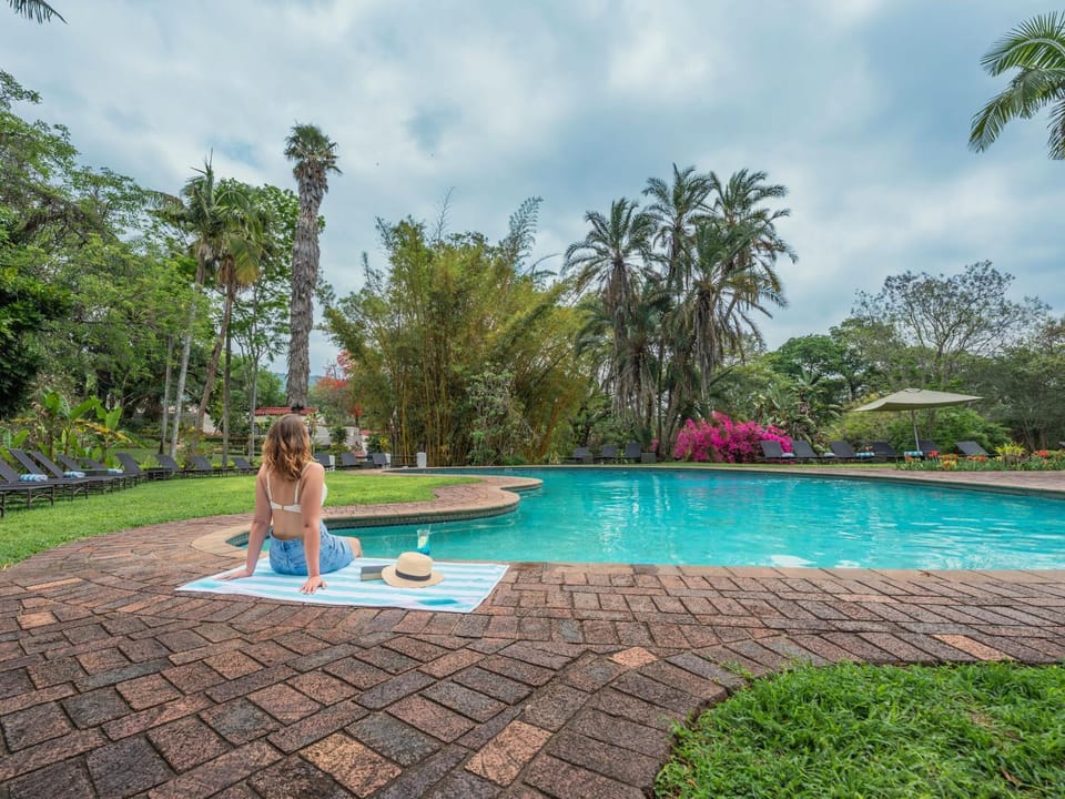 Swimming pool