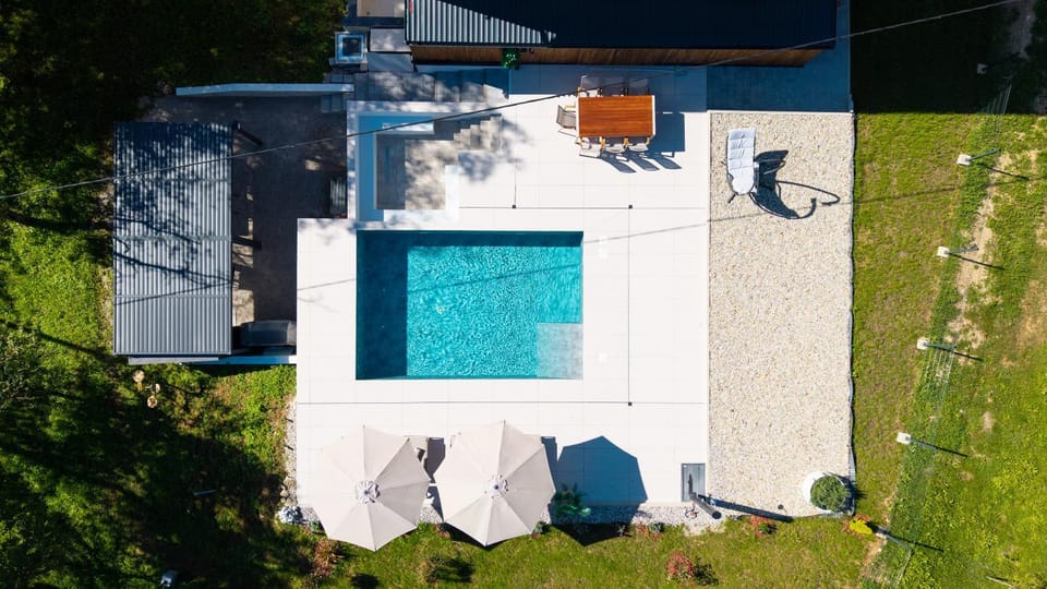 Day, Pool view, Swimming pool, Swimming pool, sunbed