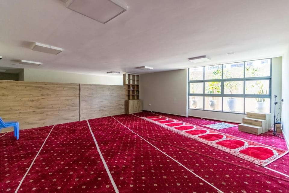 Lux apartment with Pool, and Family Comfort Apartment in Nairobi County