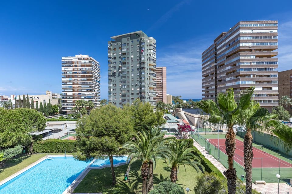 Bahía San Juan apartamento - Playa y piscina Apartment in Alicante