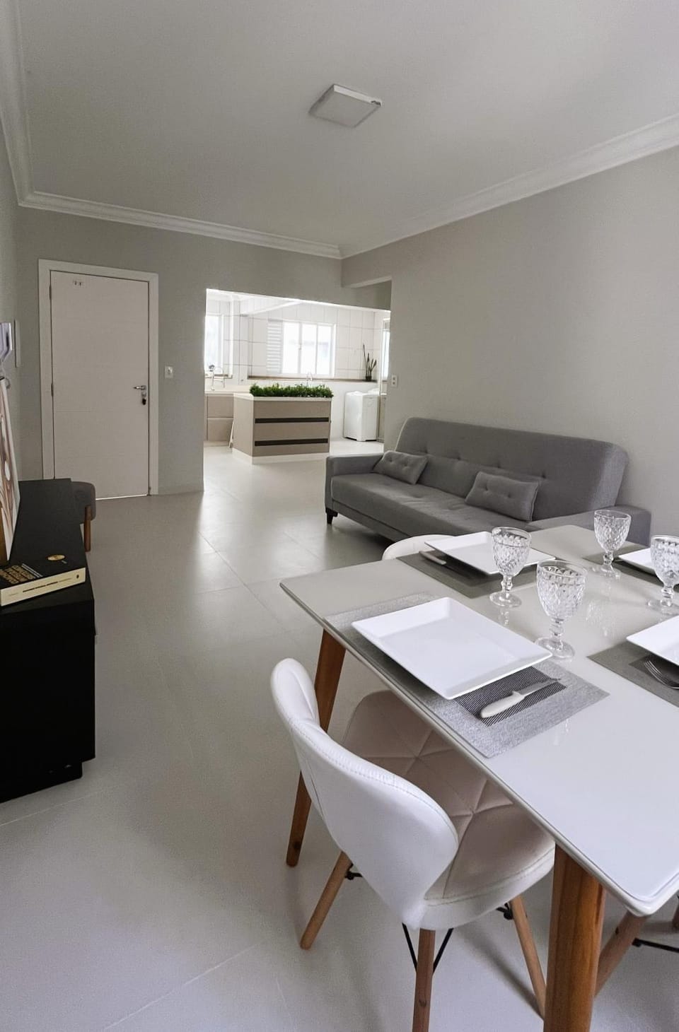 Seating area, Dining area