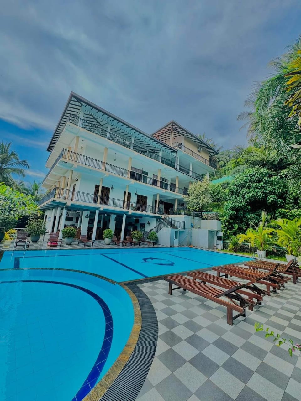 Coral Palm Villa and Apartment Apartment in Southern Province
