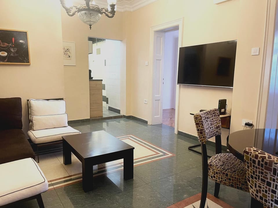 4 Bedroom Apartment in the Pedestrian Zone Apartment in Belgrade