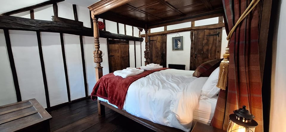 Bed, Photo of the whole room, Bedroom, towels, wardrobe
