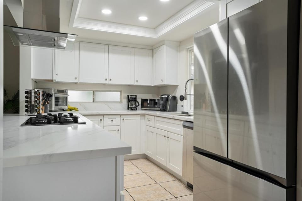 Near Safari & Beach - Backyard Games - AC - Pet OK House in San Pasqual Valley