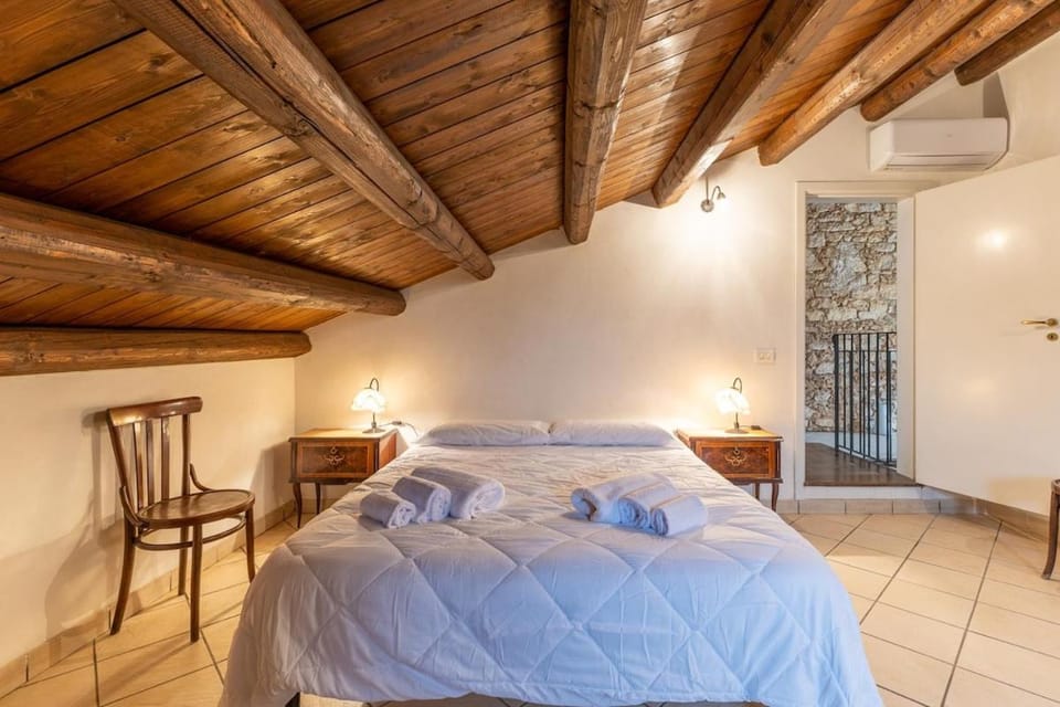 The Holiday And Art Seahorse House House in Sicily