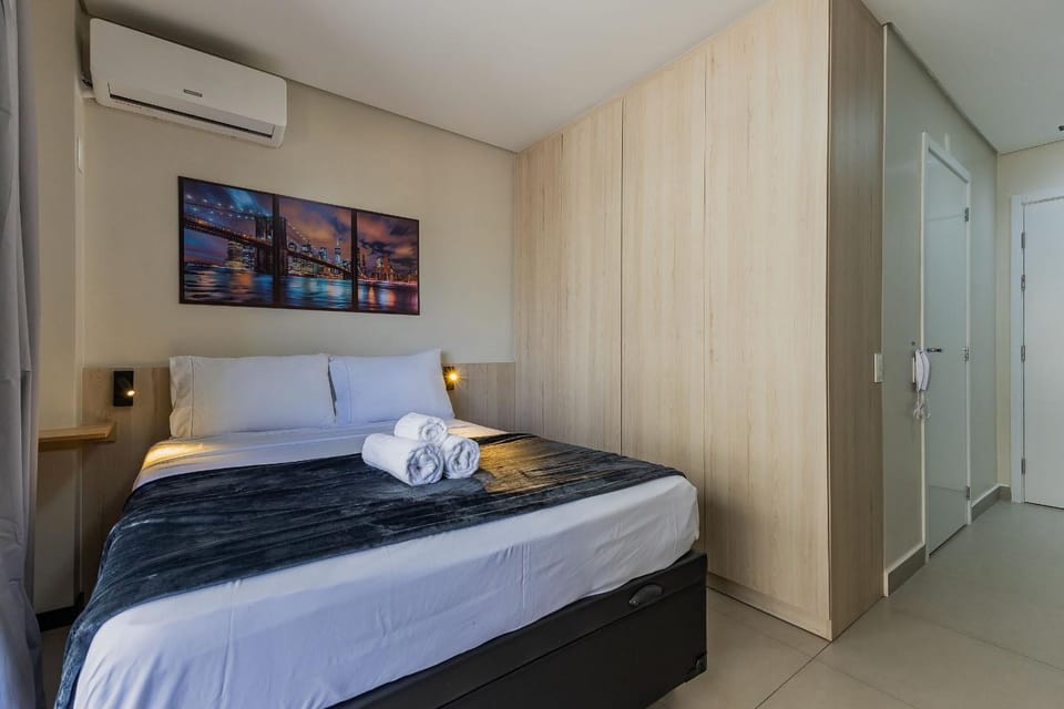 Belo Studio Vila Mariana | Wi-Fi + AC + Varanda Apartment in Sao Paulo City