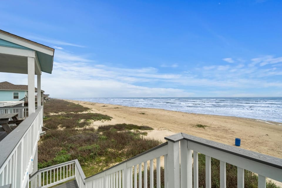 Front Row House in Galveston Island