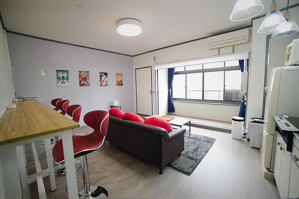 Living room, Dining area
