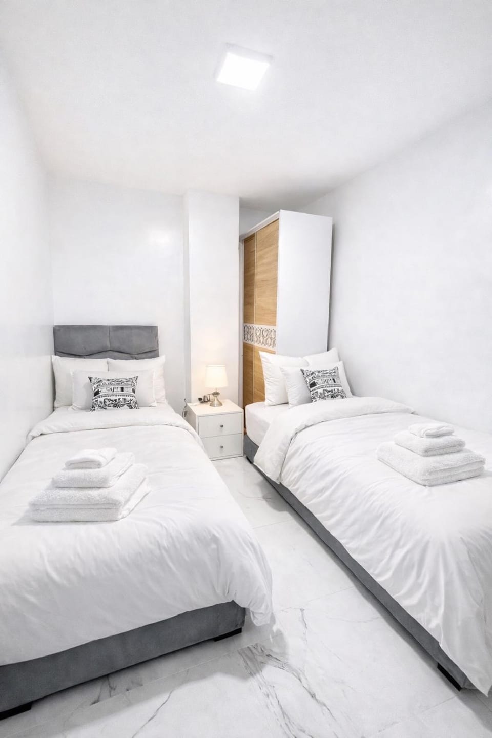 Seaside 1 min From Beach & Train Station - 2 Bedrooms Apartment Apartment in Tangier