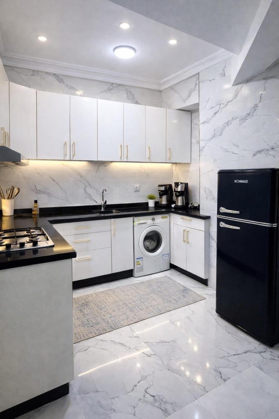 Seaside 1 min From Beach & Train Station - 2 Bedrooms Apartment Apartment in Tangier