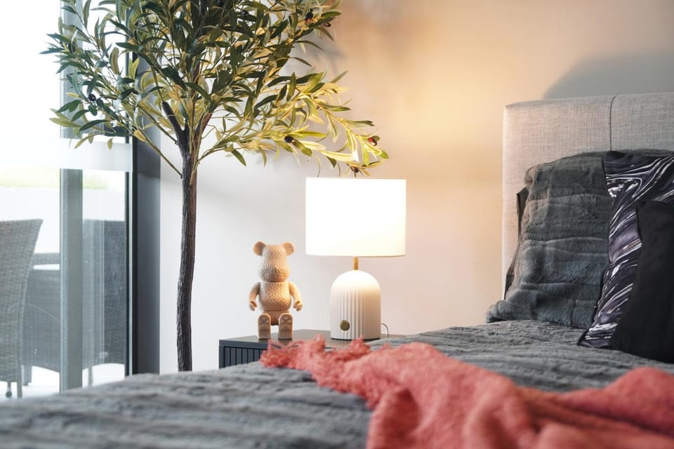 Bed, Bedroom