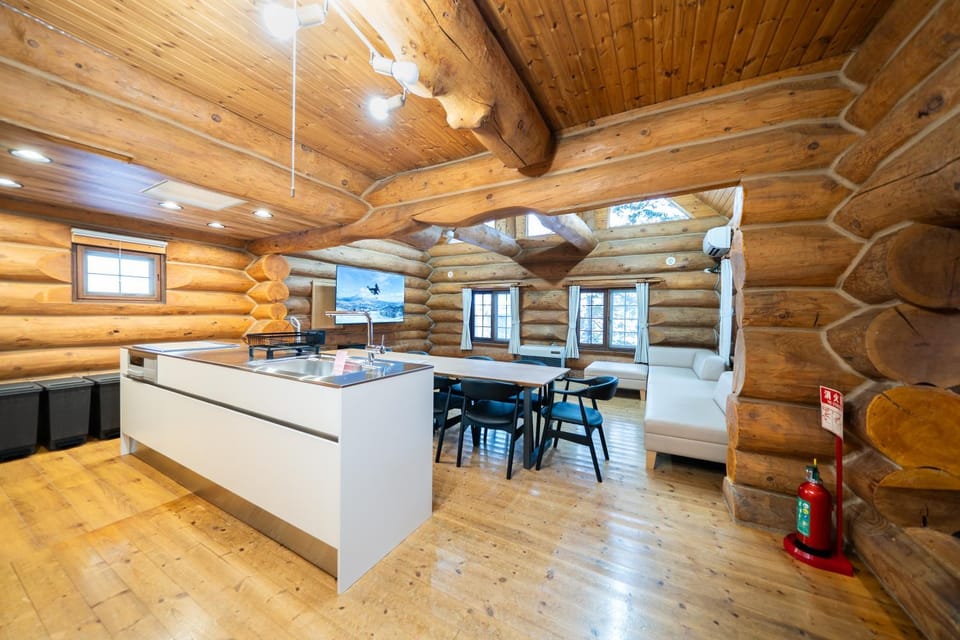 Kitchen or kitchenette, Living room, Dining area