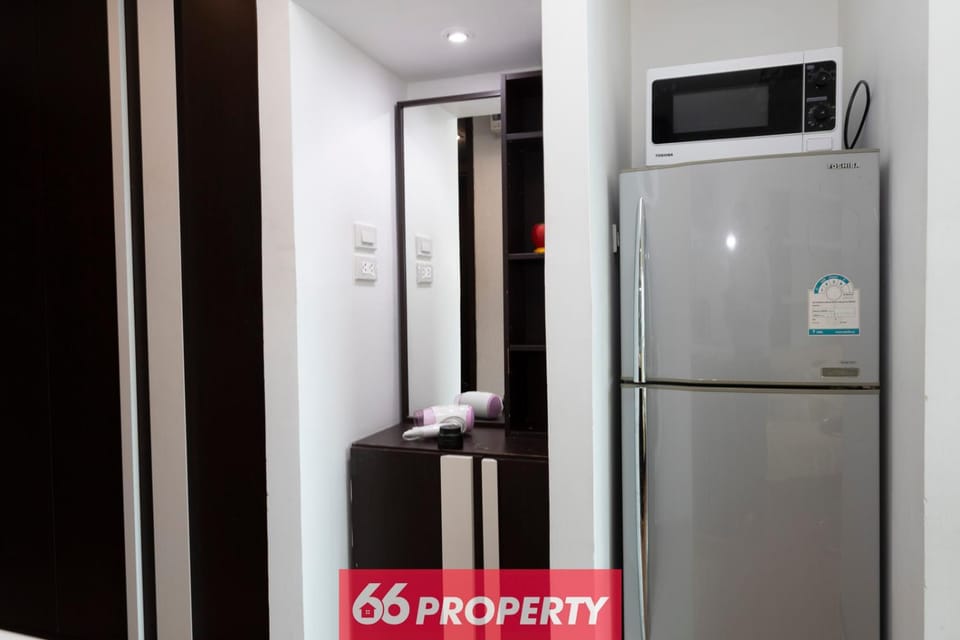 Nimman, Workdesk, Best Location, Quiet Street Apartment in Chiang Mai