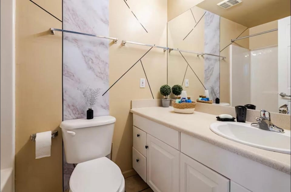 Toilet, Bathroom