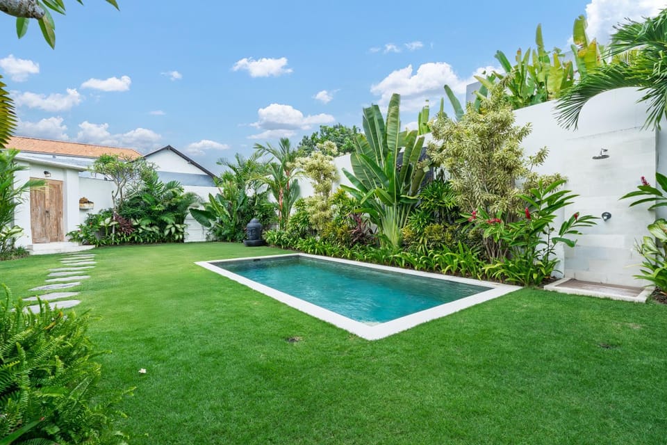 Spring, Garden, Garden view, Pool view, Swimming pool