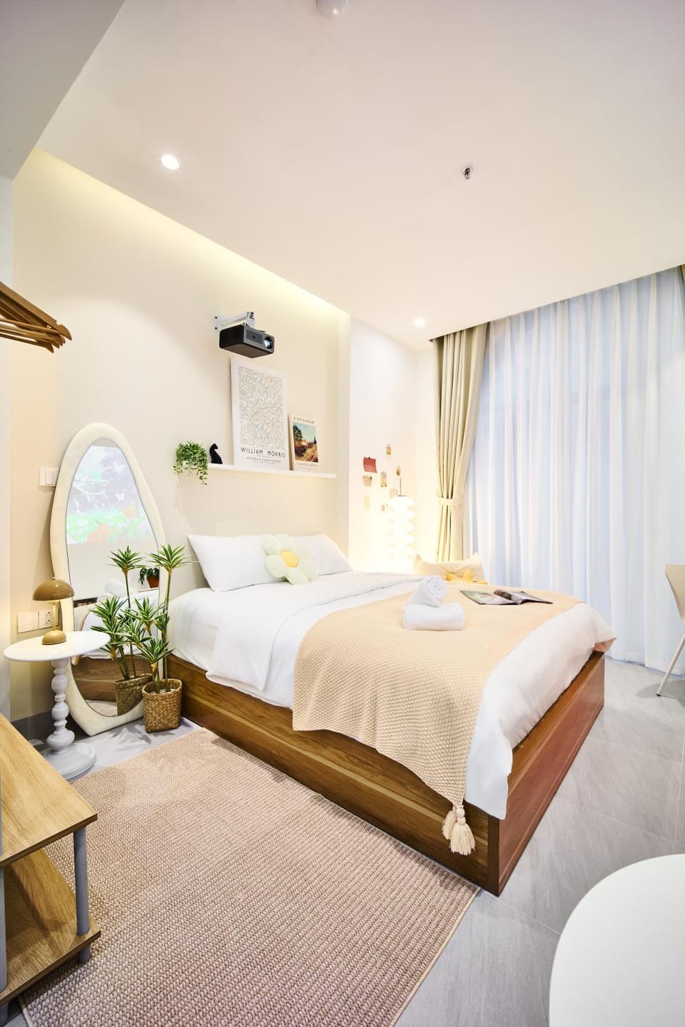 Photo of the whole room