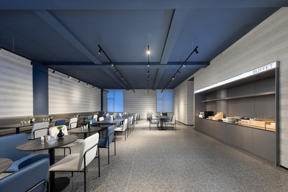 Restaurant/places to eat, Restaurant/places to eat