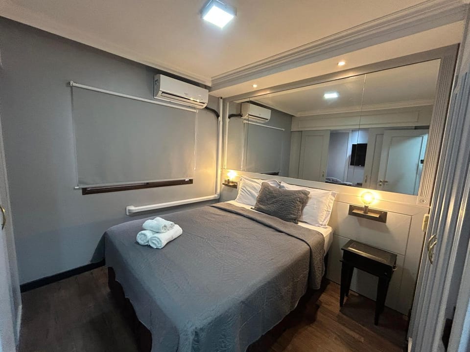 Hotel S World Luxuoso Vila Olimpia Itaim com Jacuzzi e Piscina 2512 Apartment hotel in Sao Paulo City