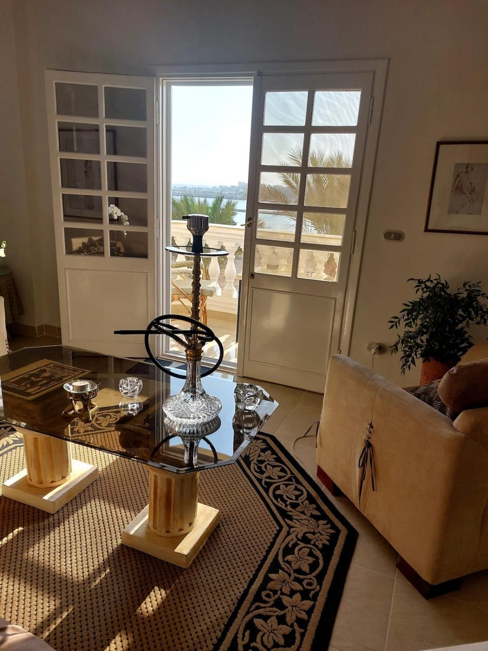Living room, Seating area