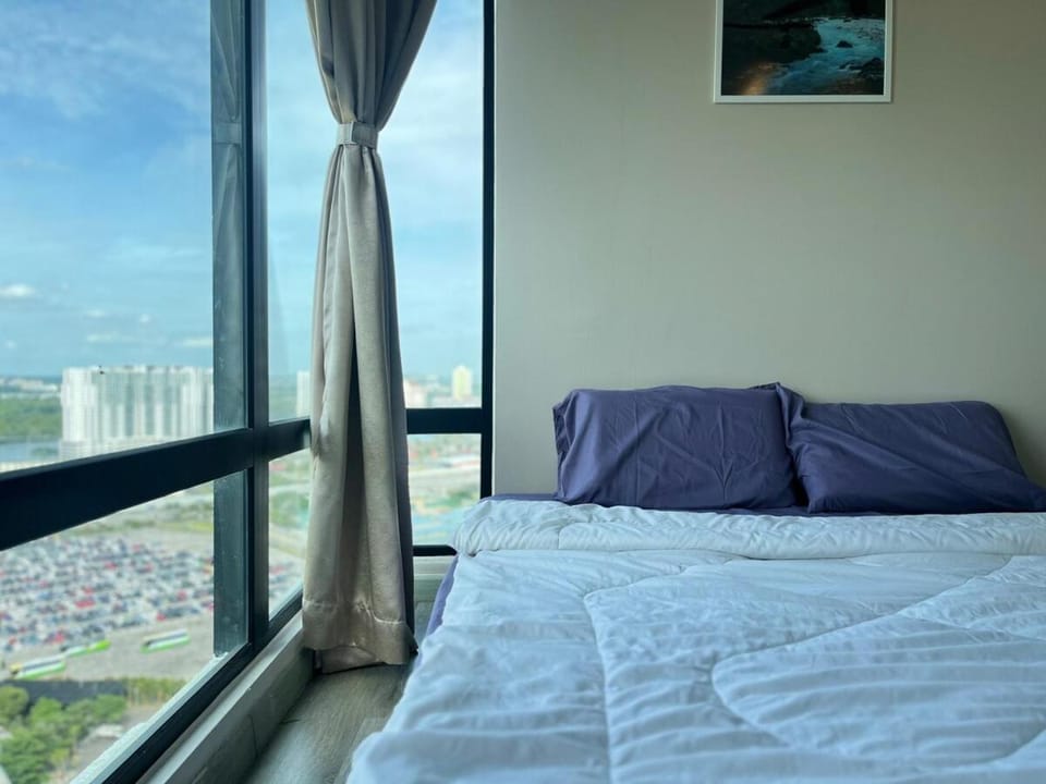 Southkey Mosaic -- MidValley & Mahjong & Pool Table #3BR2B #10pax by Cowidea Apartment in Johor Bahru