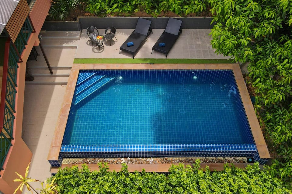 Day, Balcony/Terrace, Pool view, Swimming pool, sunbed