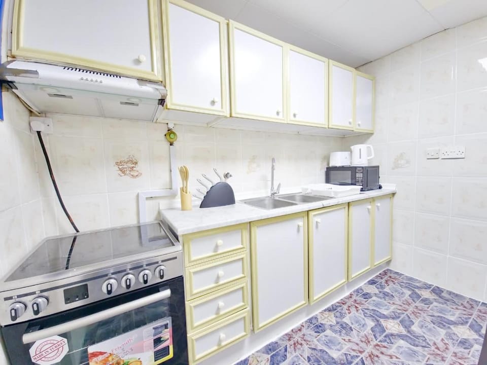 Harf Hosn43 1BHK Abu Dhabi Corniche Beach Apartment in Abu Dhabi