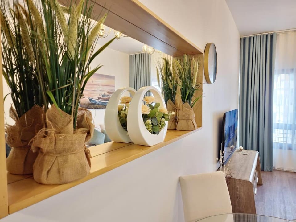Harf Hosn43 1BHK Abu Dhabi Corniche Beach Apartment in Abu Dhabi