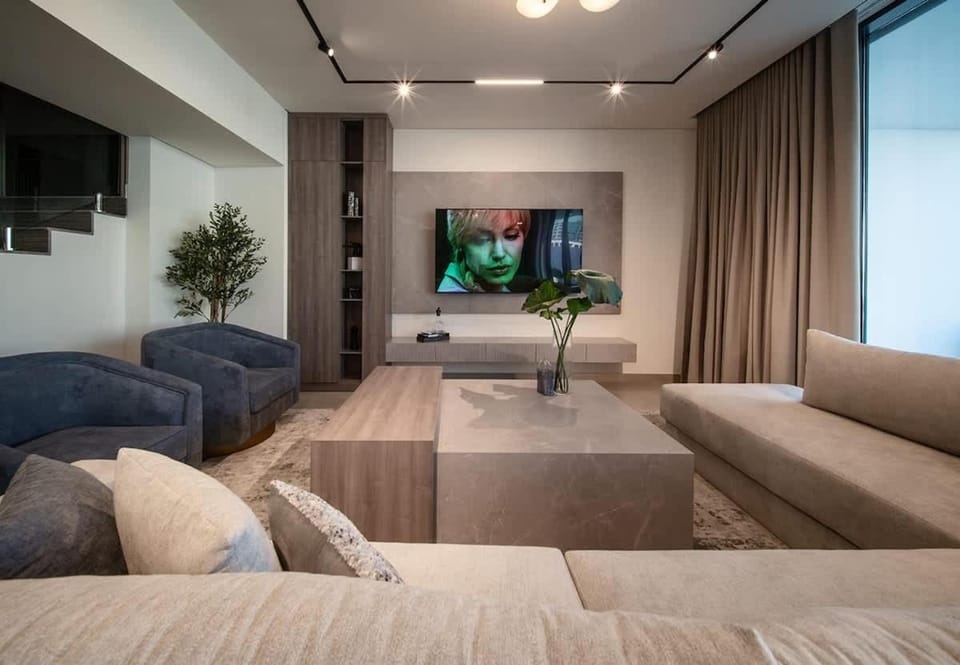 Luxury Villa overlooking sea with private pool Villa in Sharjah