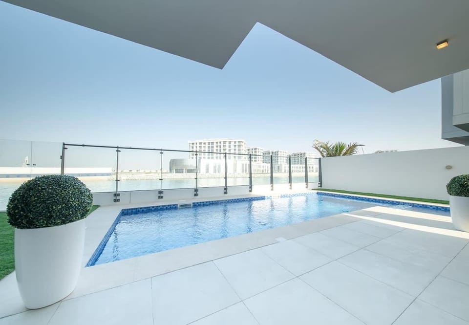 Luxury Villa overlooking sea with private pool Villa in Sharjah
