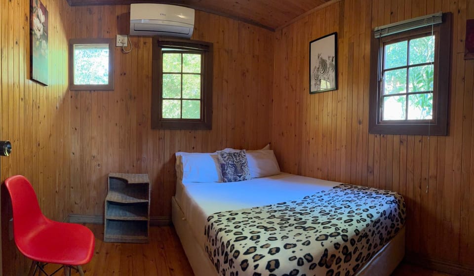 Onda Azul Back Unit A & B House in Africa