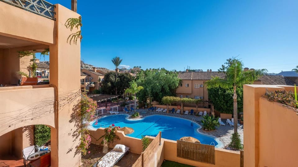 Property building, View (from property/room), Balcony/Terrace, Pool view