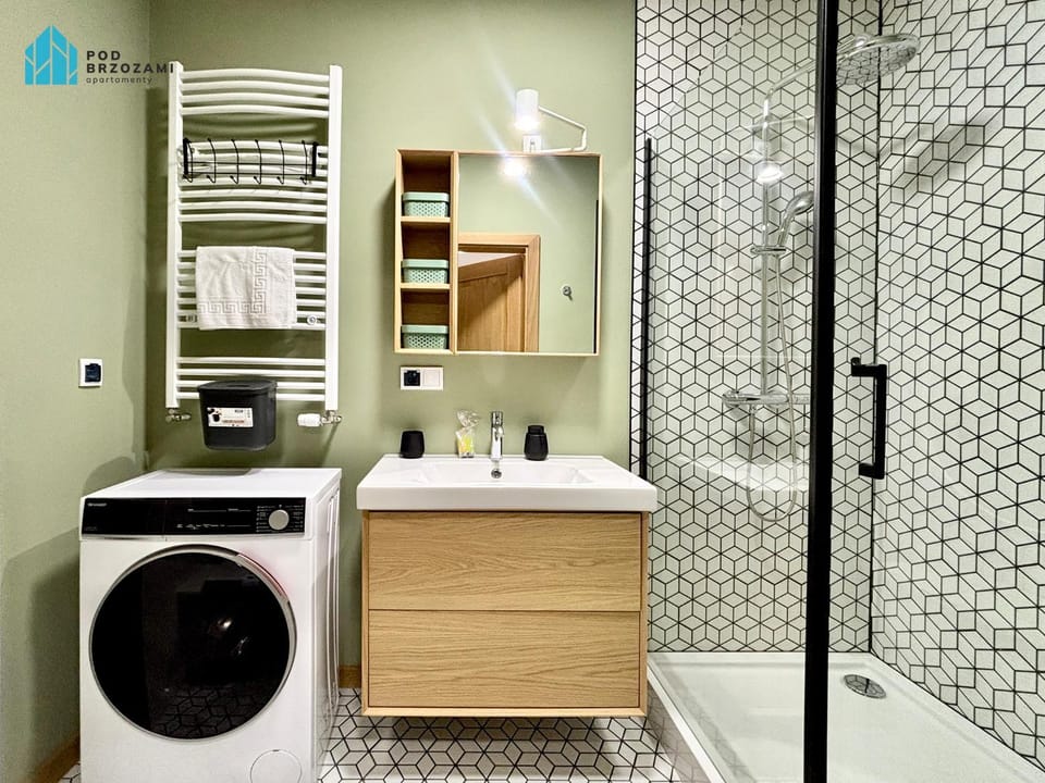 Bathroom, washing machine