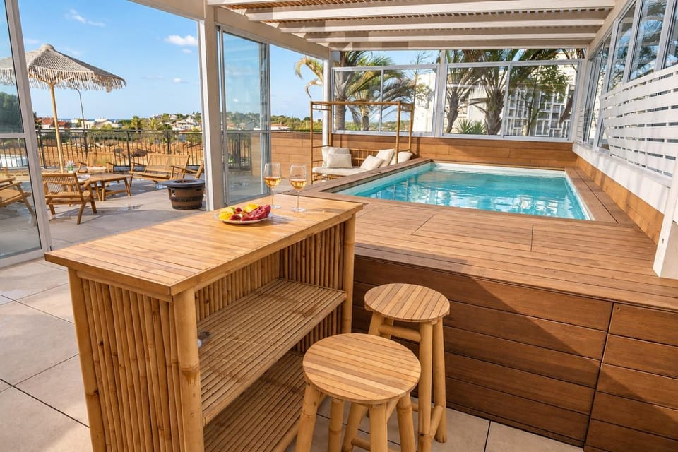 Lounge or bar, Swimming pool