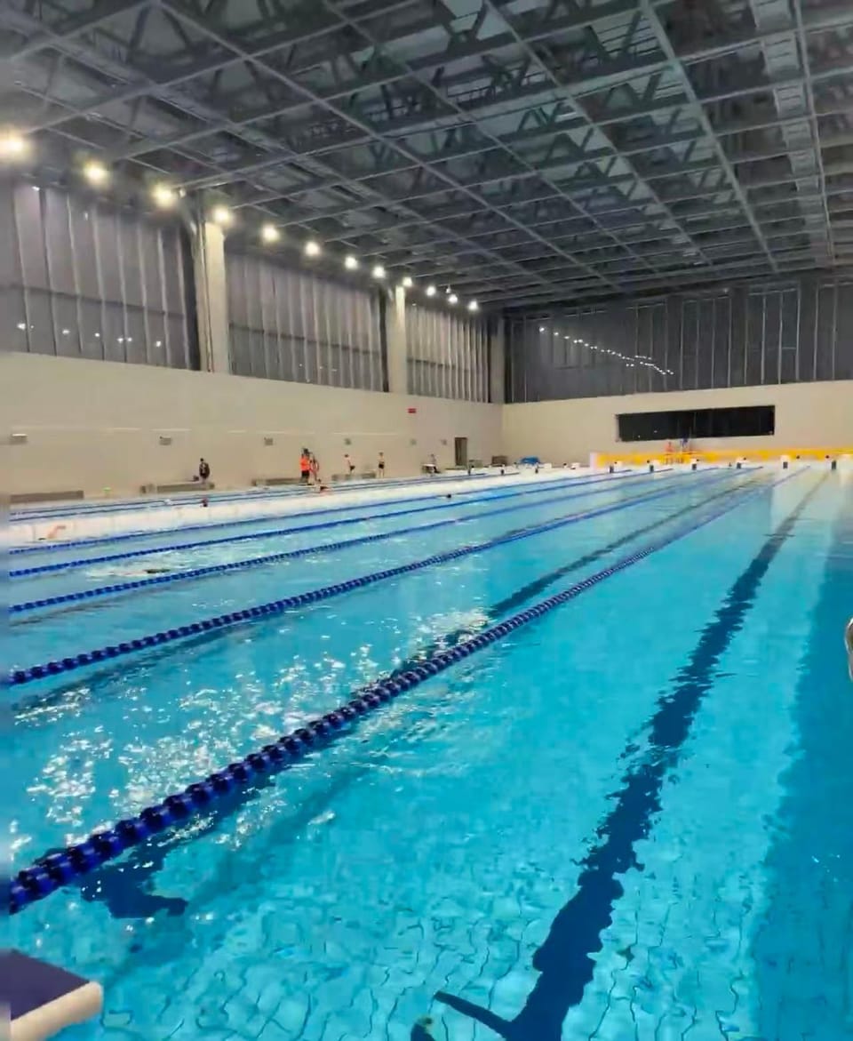 Swimming pool