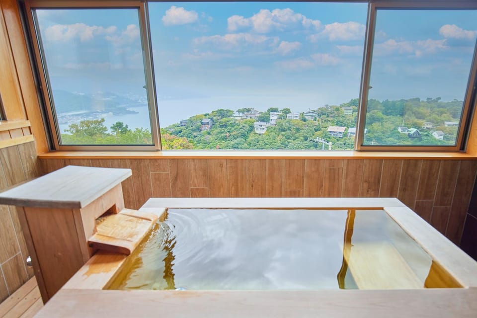 Natural landscape, Bathroom, Photo of the whole room, Bath
