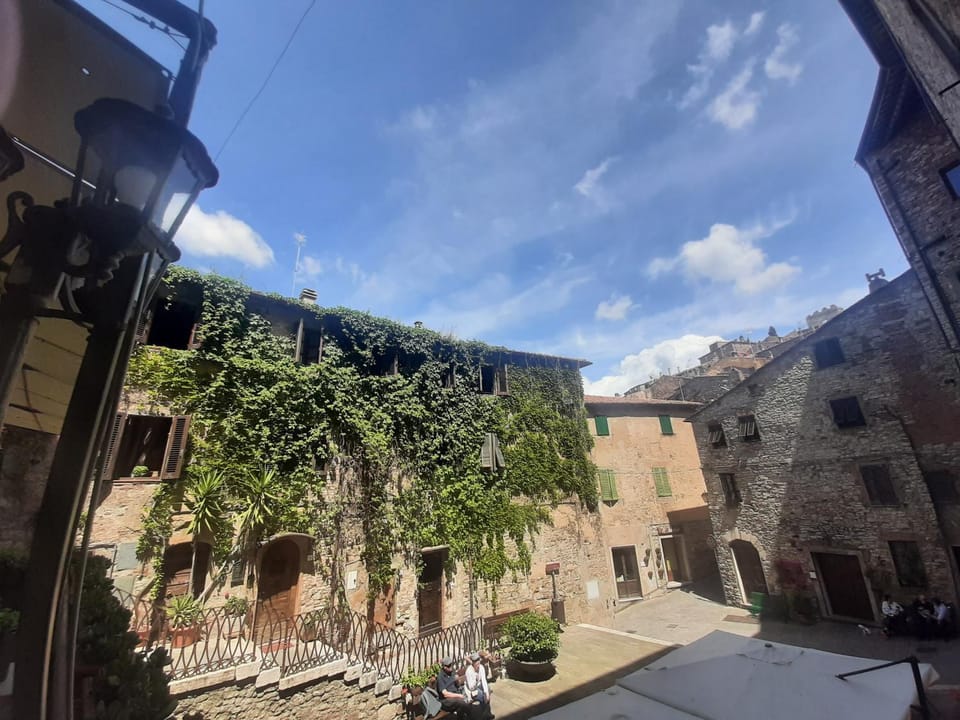 La Piazzetta Toscana B&B Bed and Breakfast in Campiglia Marittima