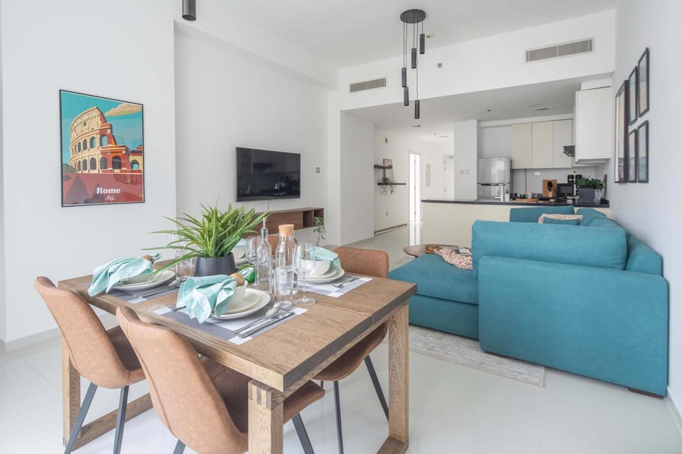 TV and multimedia, Living room, Dining area
