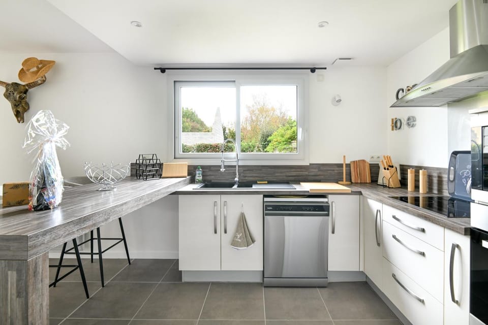 Kitchen or kitchenette, stove
